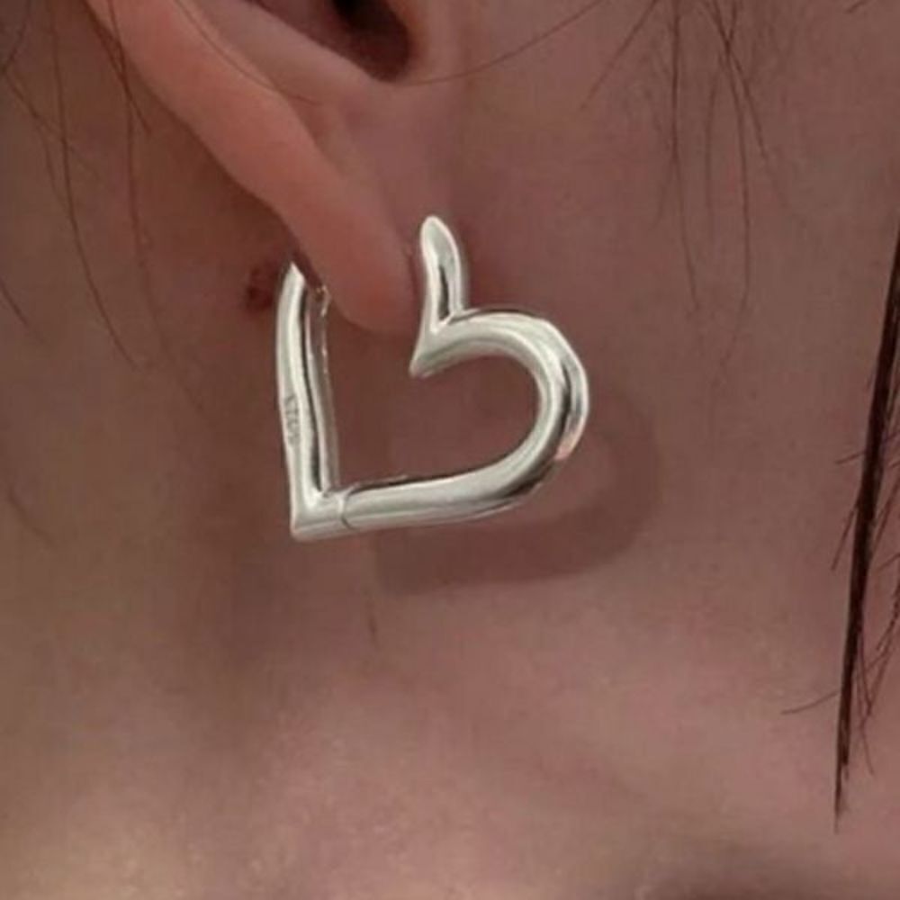 The Statement Heart earrings hoop huggie in 925 silver
